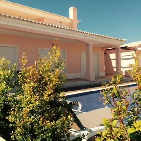 Vodolls בית הארחה 3*