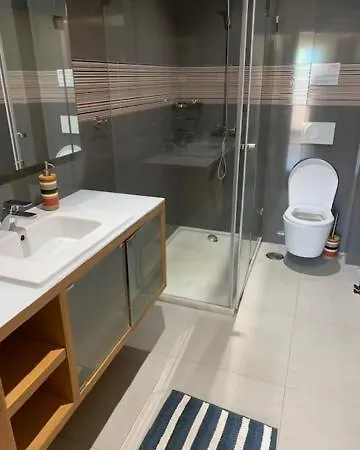 Vodolls 3* אלבופיירה